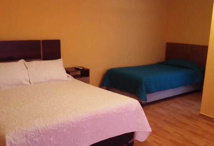 标准三人间, Hostal Apanantor 1