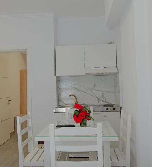 带1个卧室的带海景的公寓, Eduard Lagji Apartament