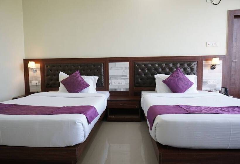 Quarto Deluxe, Pemaling Lords Eco Inn Guwahati