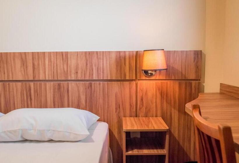 스위트, Rogai Hotel Pousada