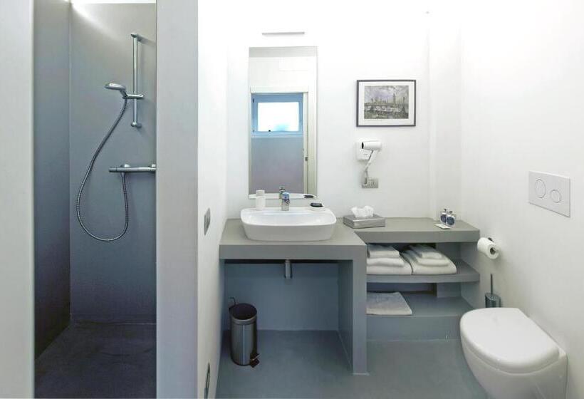 جناح, Manzoni 124 Bed&relax