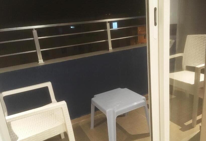带1个卧室的带阳台的公寓, London House