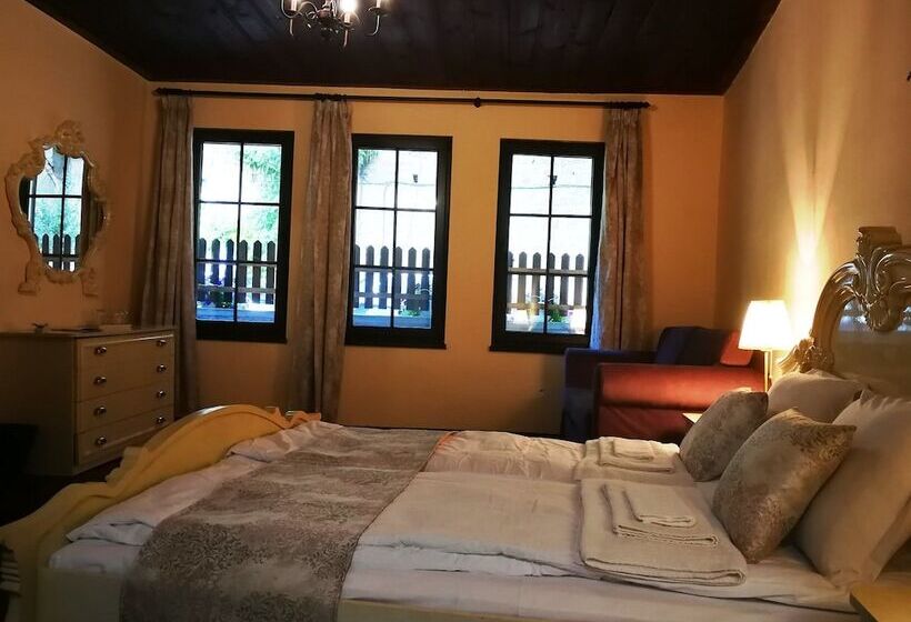 اتاق استاندارد, History Inn Unique Guest House