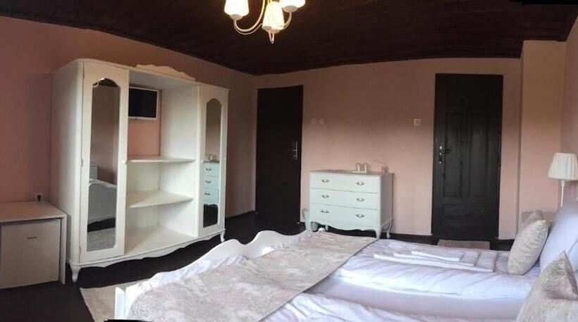 اتاق رمانتیک, History Inn Unique Guest House