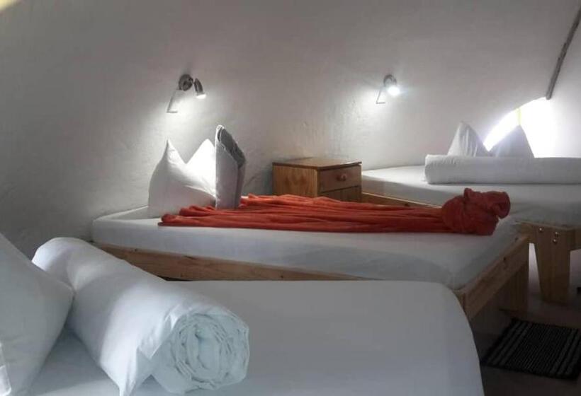 Семейный Номер, Steps Accommodation