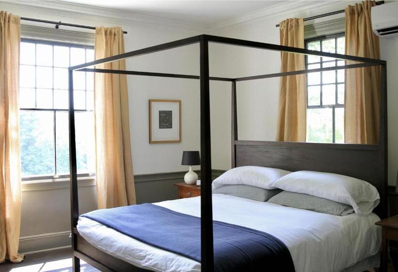 디럭스 룸, The Inn At Kenmore Hall