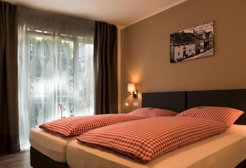 Номер Deluxe, Am Dalwigker Tor