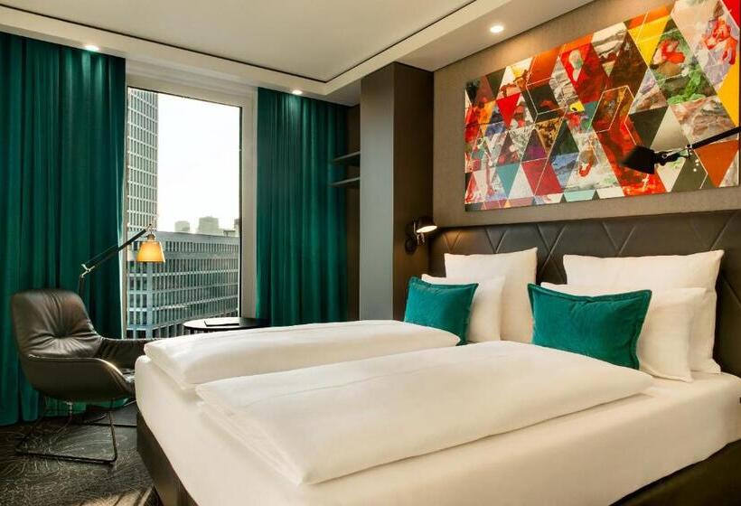 اتاق استاندارد با تخت بزرگ, Motel One Frankfurt Römer