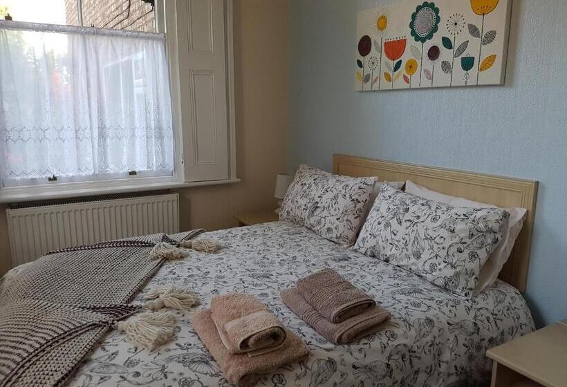 디럭스 룸, Alexandra Lodge Guest House