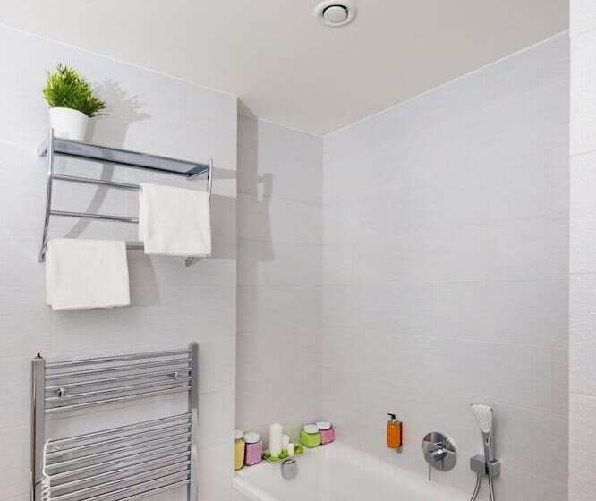Apartamento Deluxe 1 Dormitório, Residence Trafick