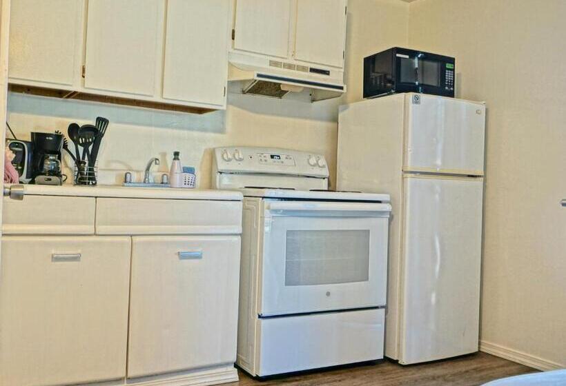 Номер Стандарт с Кухней, Arbor Inn Motel Oakridge