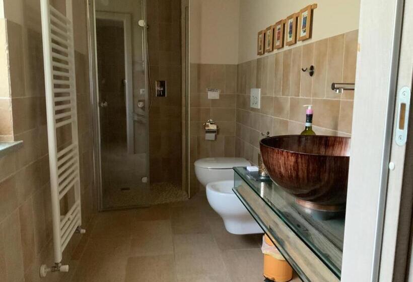اتاق استاندارد اینتریور, B&b Le Piote