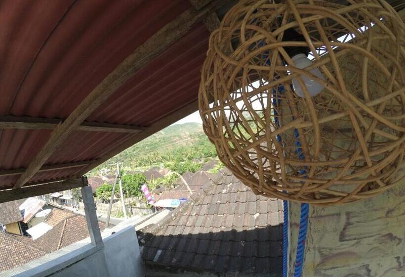 스탠다드 트리플 룸, Local Hostel Amed