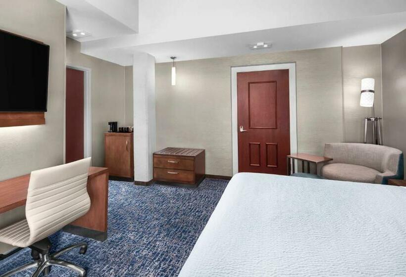 Стандартный Номер Кровать Кинг, Courtyard By Marriott Cape Girardeau Downtown