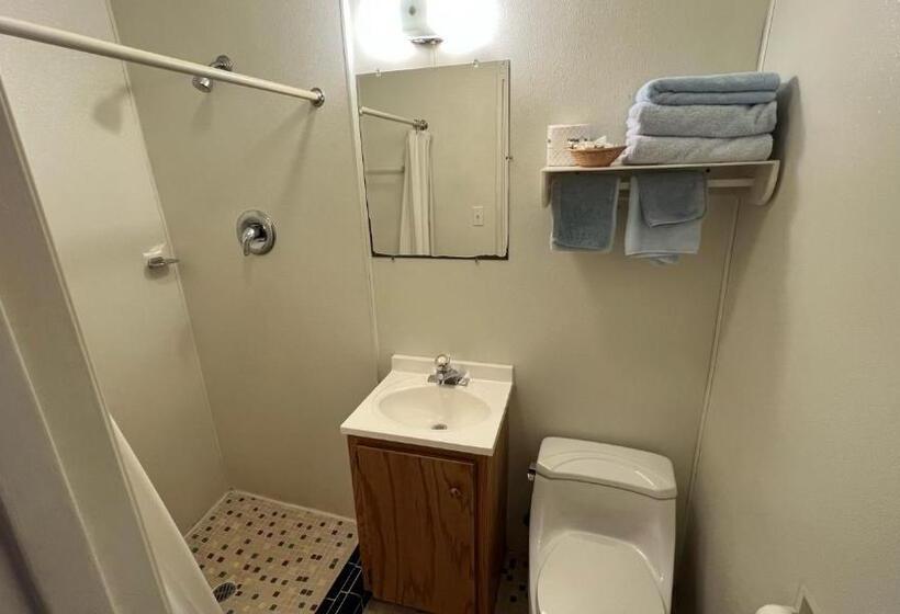 스탠다드 룸, Four Oaks Lodging