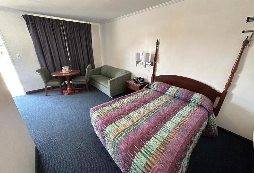 디럭스 룸, Four Oaks Lodging