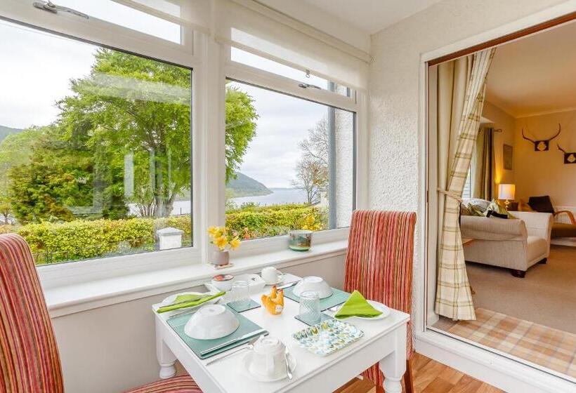 Номер Стандарт Вид на Озеро, Urquhart Bay B&b