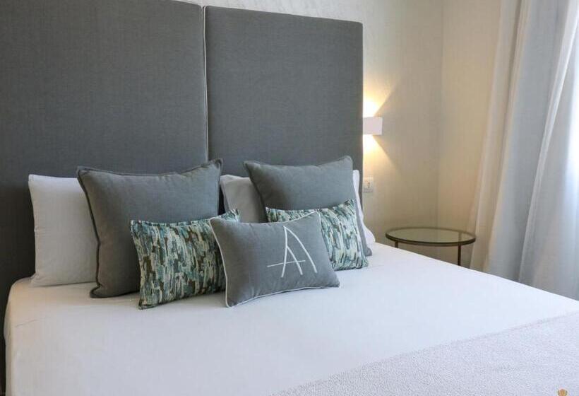 Номер Deluxe Кровать Кинг, Double A Luxury Room