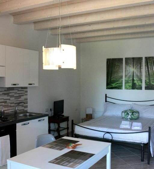 Апартаменты Deluxe 1 Спальня, Paradeisos Residence Sas