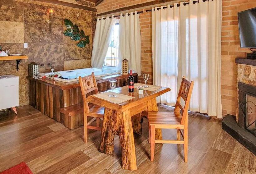Bungalow Deluxe, Pousada Chales Rancho Caipira