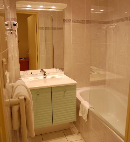 Family Suite, Appart'hôtel La Suze Sur Sarthe