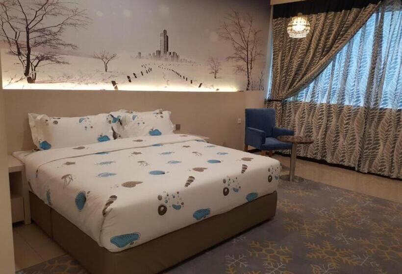 Люкс Deluxe Кровать Кинг, Holmes Gp