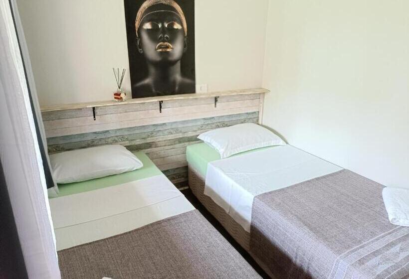 Номер Стандарт, Alpha Hospedaria & Hostel