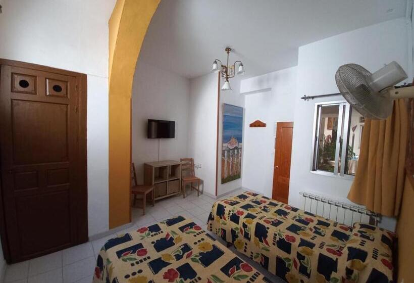 标准间, Hostal Manolo