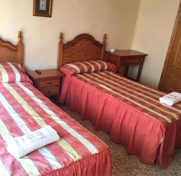 스탠다드 룸, Hostal Seseña