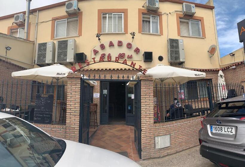 스탠다드 룸, Hostal Seseña