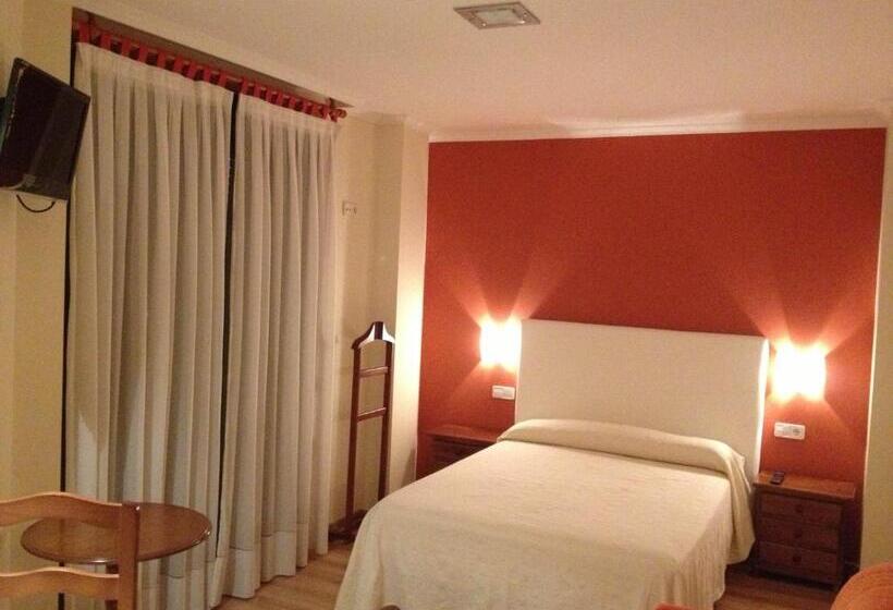 Номер Deluxe с Балконом, Hostal Santa Baia