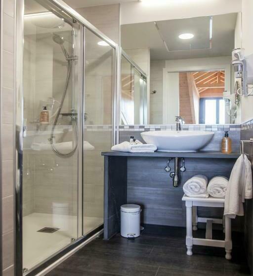 غرفة قياسية, The Rock Suites & Spa