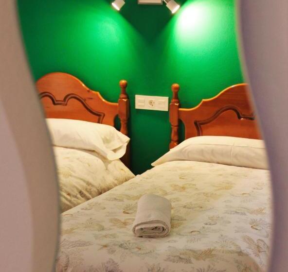 Номер Стандарт, Hostal La Zamora