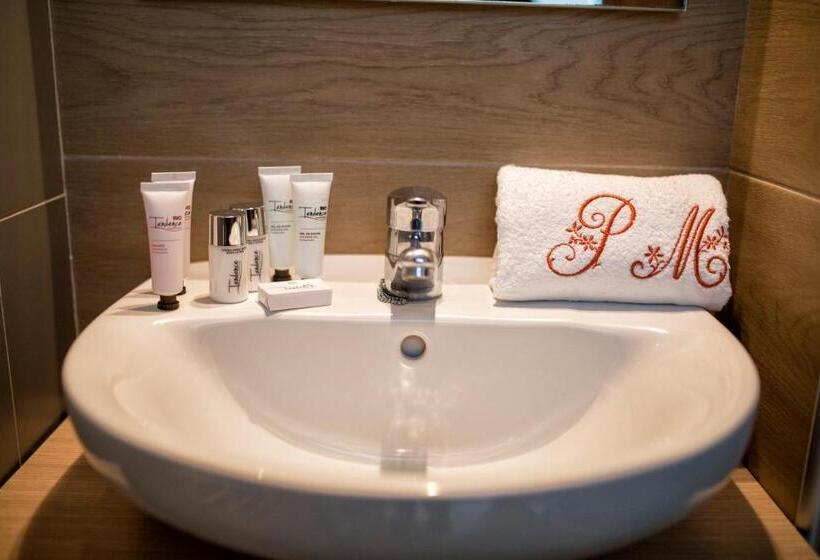 Семейный Номер, Hostal Maribel