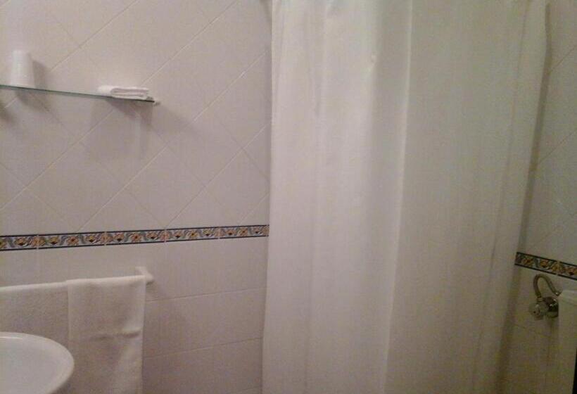 Люкс, Residencial Idalio
