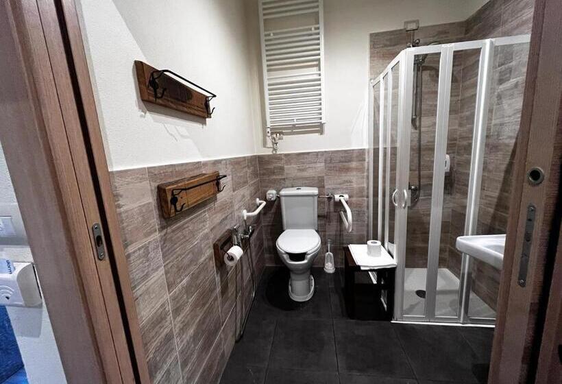 غرفة قياسية, La Taverna Del Metallo Rooms