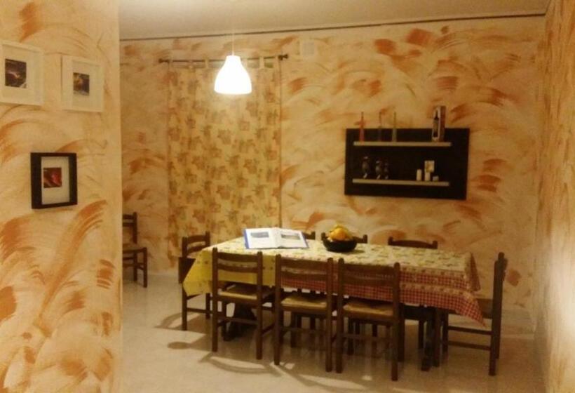 آپارتمان 1 خوابه با تراس, Villa Laura Apartment