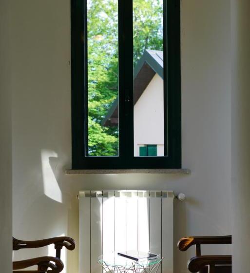 اتاق استاندارد با چشم‌انداز دریاچه, Villa Pizzini Mottarone   Restaurant And Rooms