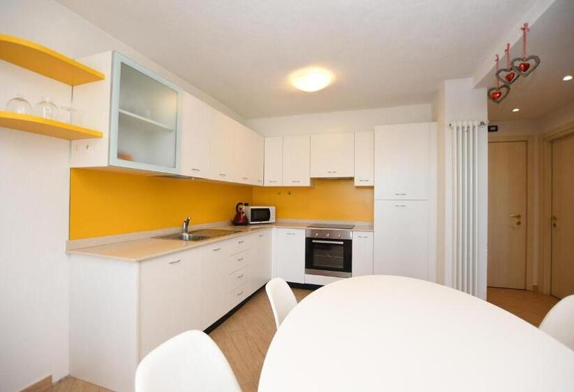 1 Bedroom Apartment Lake View, Residenza Alba