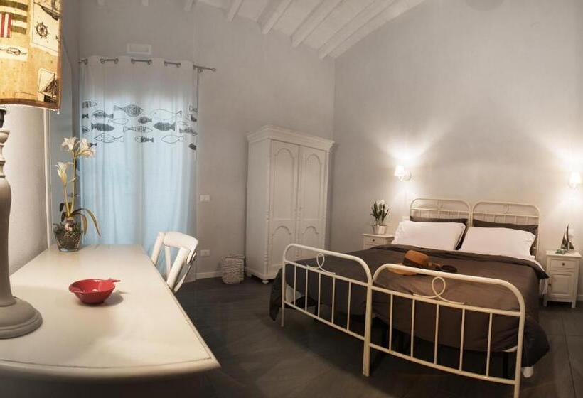 스탠다드 룸, Skipper White Guest House