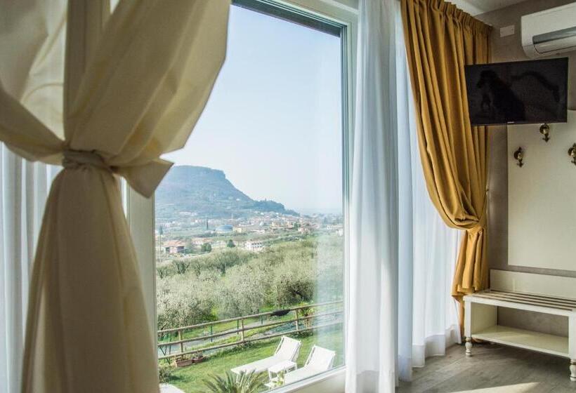 Номер Deluxe с Балконом, Relais Villa Olivi