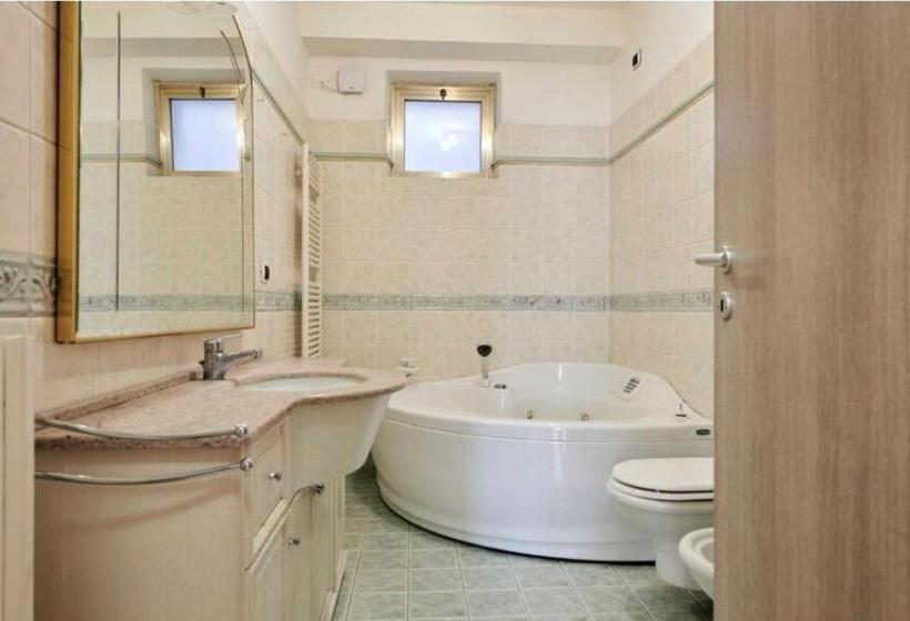 Апартаменты 1 Спальня Нижний Этаж, Relais Villa Olivi