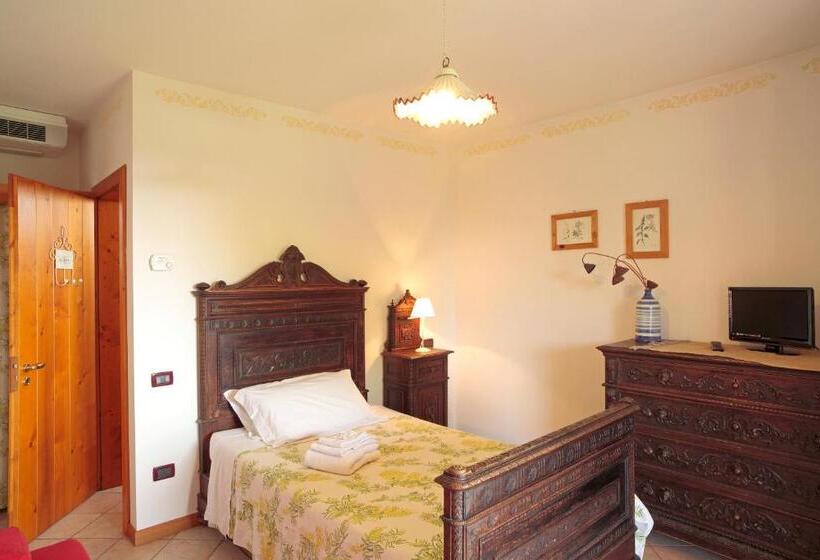 Quarto Estandar Individual, Agriturismo Il Magicorto