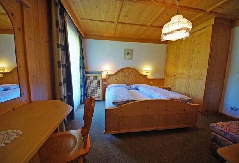 Номер Стандарт, Garni B&b Arnica
