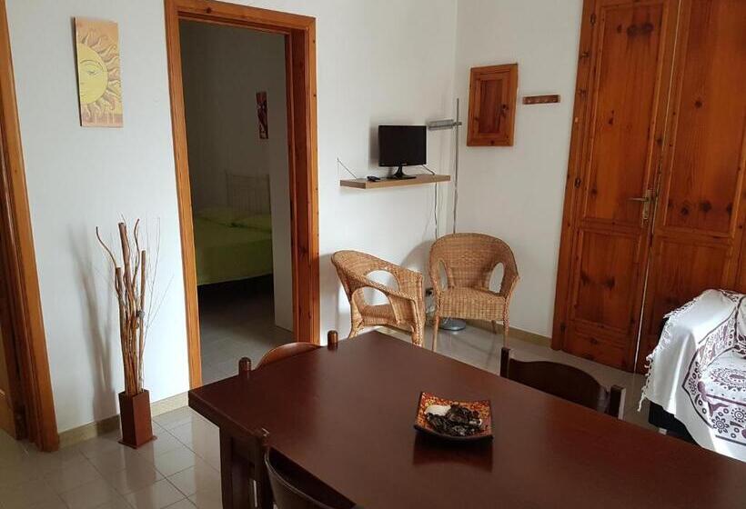 Apartamento 2 Dormitórios, Residence Orsa Minore