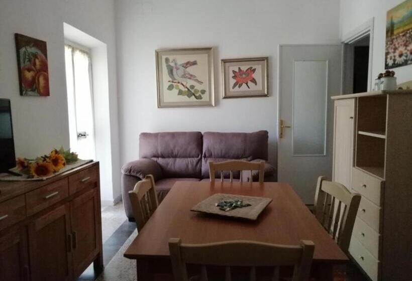 Апартаменты 2 Спальни, Agriturismo La Genziana