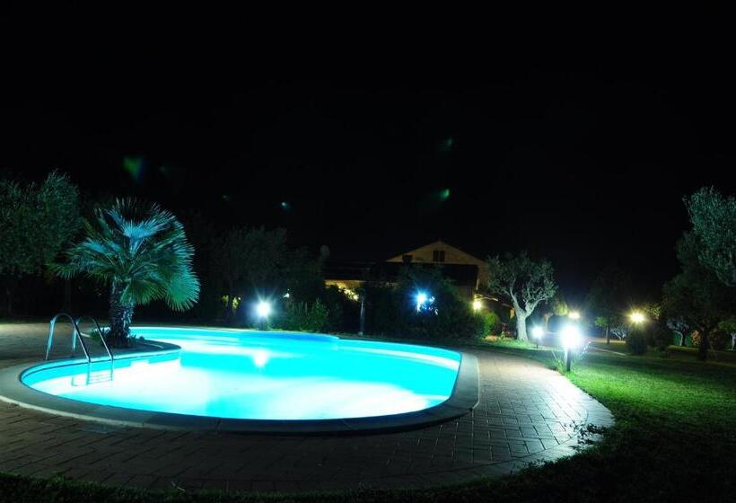 آپارتمان 1 خوابه با تراس, Il Casale