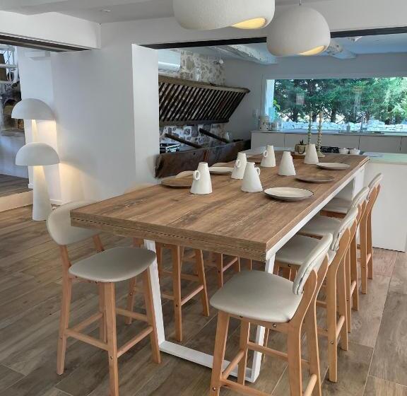 Вилла с 1 спальней и бассейном, La Bastide Des Bourguets Adults Only, Mont Ventoux