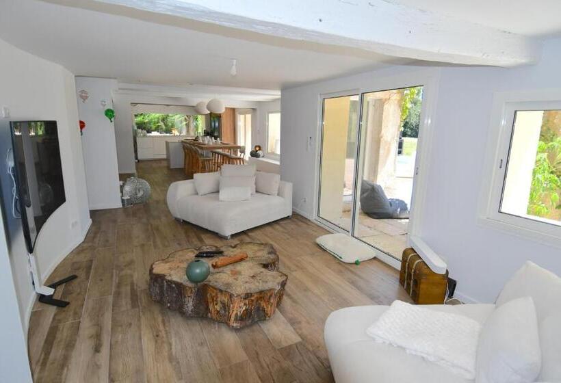 Вилла с 1 спальней и бассейном, La Bastide Des Bourguets Adults Only, Mont Ventoux