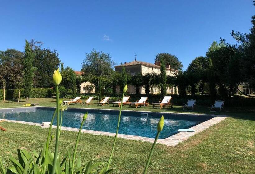 Номер Стандарт Вид на Сад, Domaine De La Partoucie